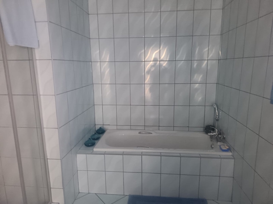 4 Bedroom Property for Sale in Monument Heights Northern Cape